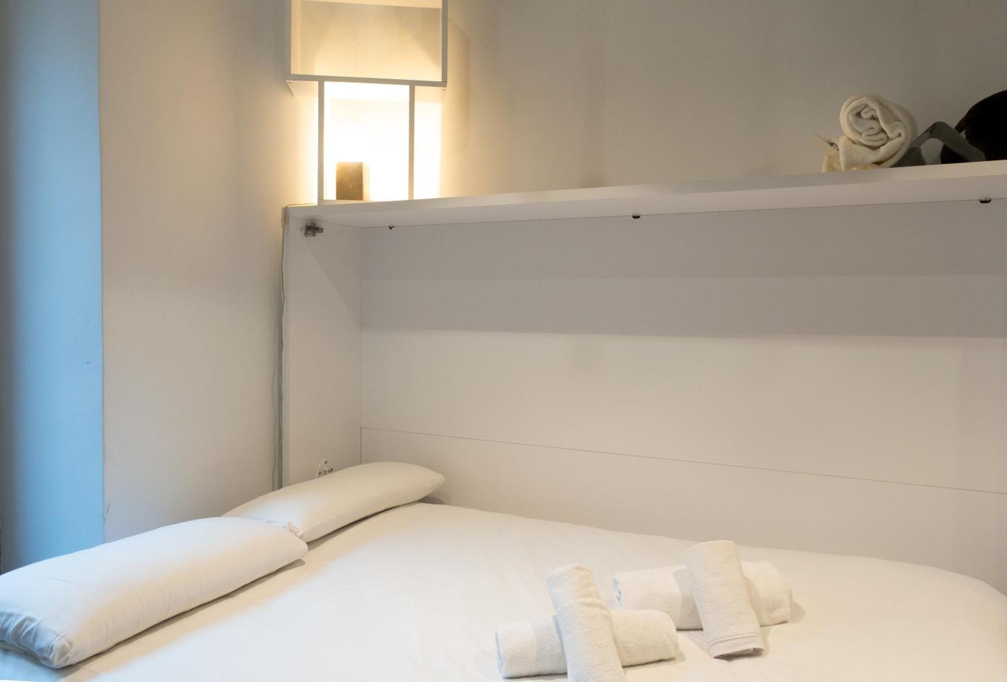 Hortaleza 4, Preciso Estudio En Chueca Junto A La Gran Via De Madrid Luaran gambar
